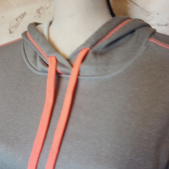 🔥4 for $20🔥Danskin Now Pink and Grey Hoodie - Picture 5 of 5